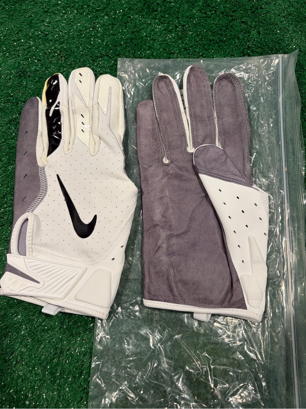 NEW NFL NIKE VAPOR JET 5.0 FOOTBALL GLOVES